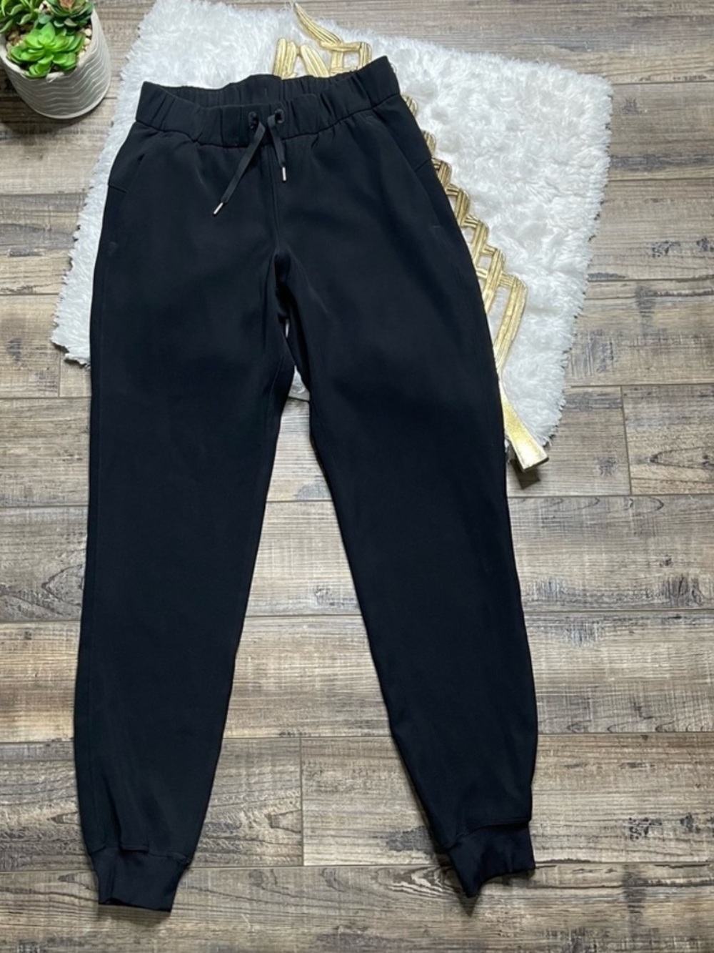 Lululemon On The Fly Jogger Pant Black 8 W5BZDS